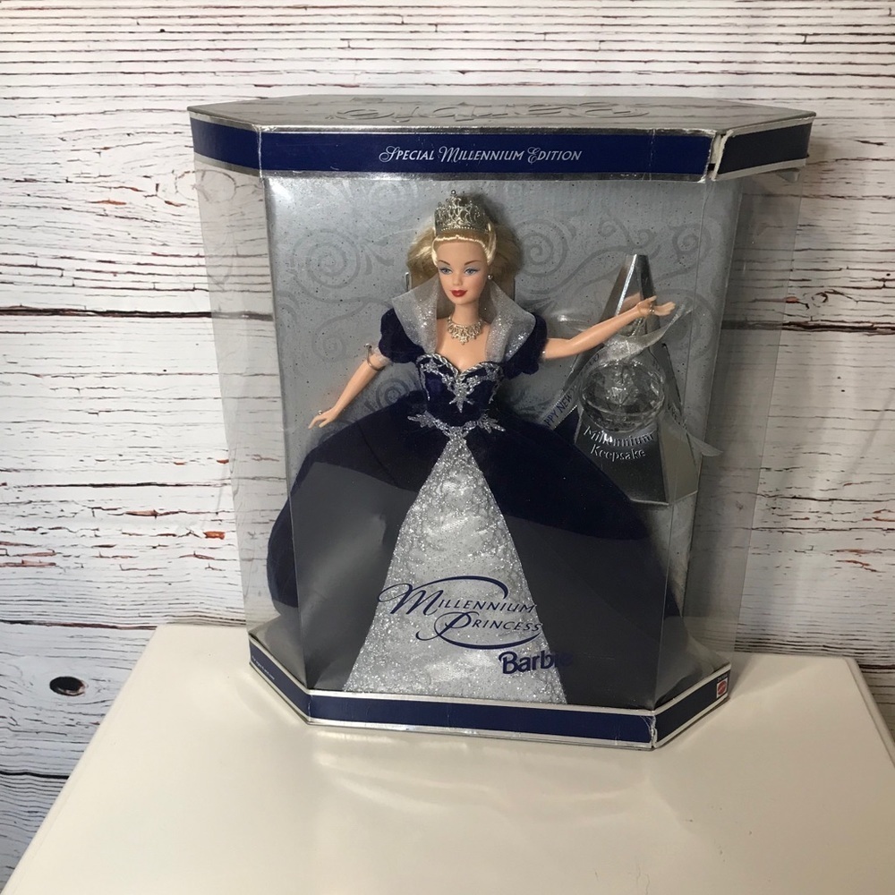 - NWT Barbie special millennium edition pr…